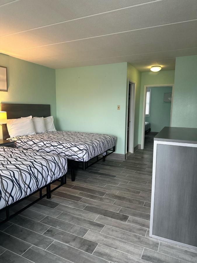 Royal Canadian Motel Wildwood Luaran gambar